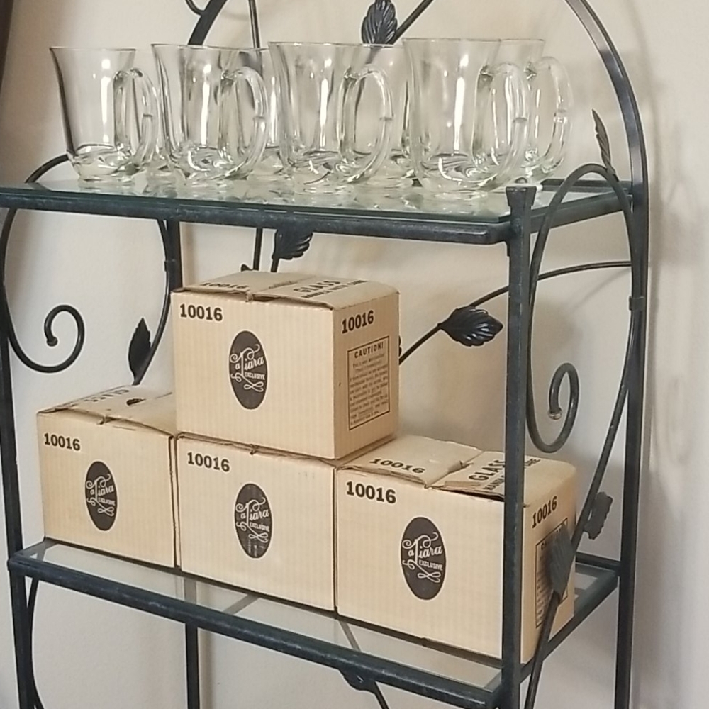 TiaraExclusive(1970's)glasses, set of 8.